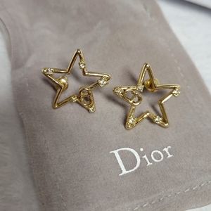 Dior star earrings